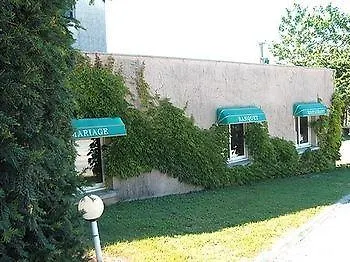 Logis Et Restaurant La Bombardiere Hotel 3*