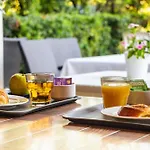 Logis Et Restaurant La Bombardiere 3*