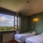 Logis Et Restaurant La Bombardiere Hotel Cuq-Toulza