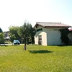 Logis Et Restaurant La Bombardiere 3*