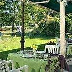 Logis Et Restaurant La Bombardiere Cuq-Toulza