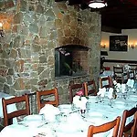 Hotel Logis Et Restaurant La Bombardiere