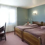 Logis Et Restaurant La Bombardiere 3* Cuq-Toulza