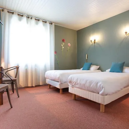 Hotel Logis Et Restaurant La Bombardiere 3*