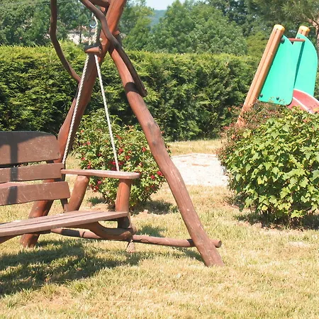 Hotel Logis Et Restaurant La Bombardiere 3*